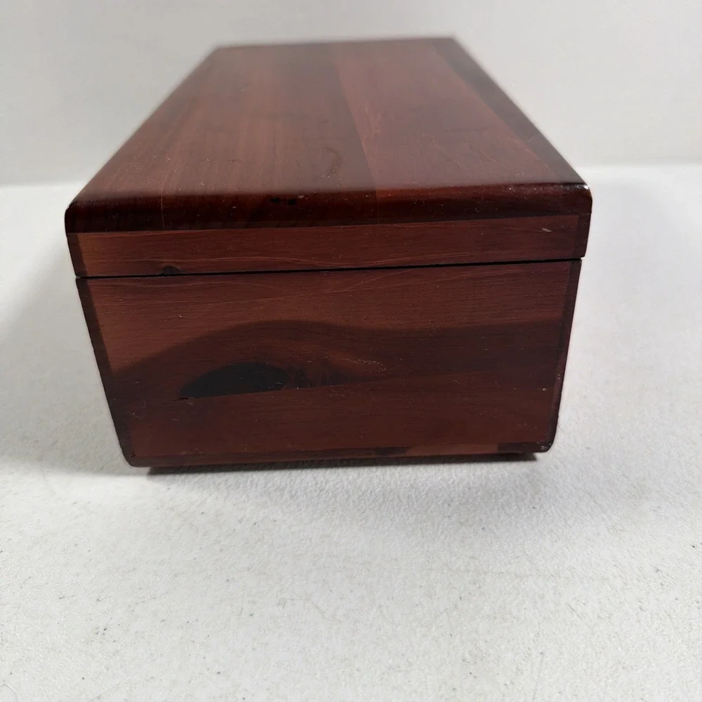 Vtg‎ Miniature Lane Cedar Chest Jewelry Trinket Box 9x5x3.5 NO Key North Dakota